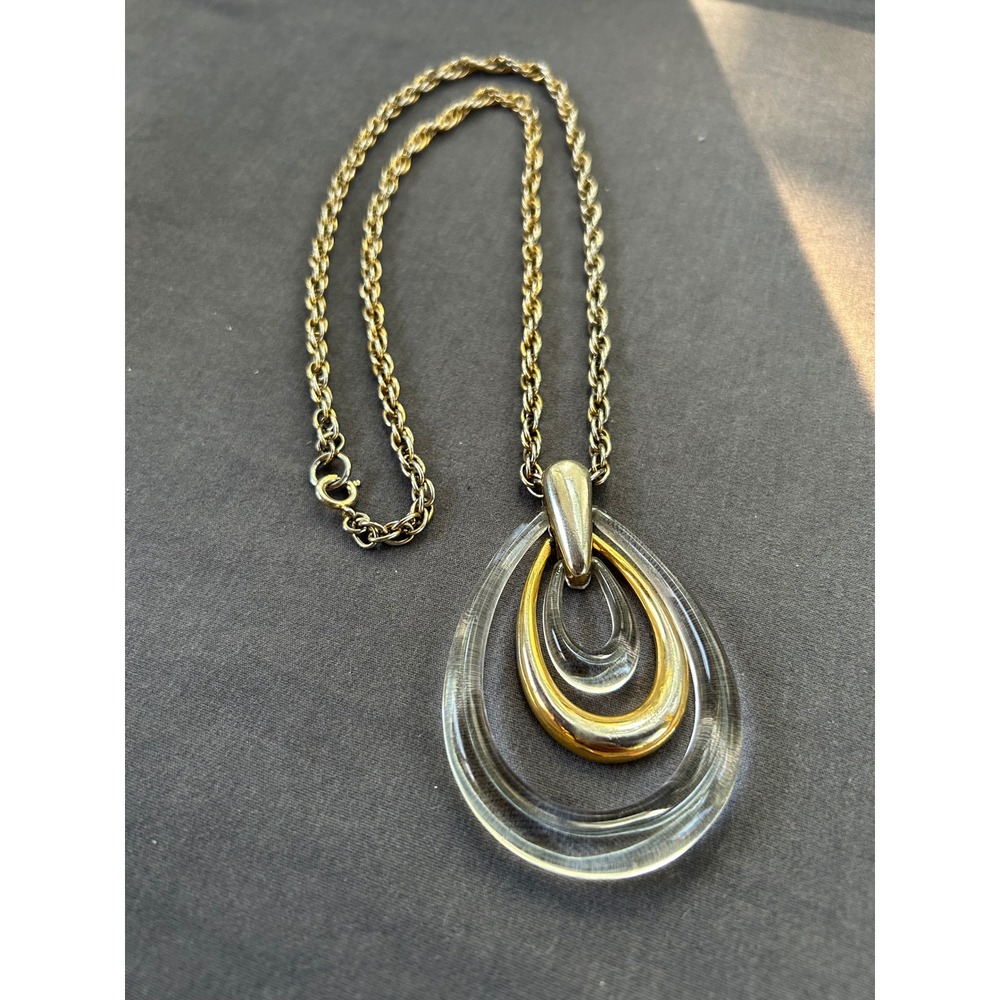 Vintage Trifari Lucite Teardrop Pendant Necklace Gold Tone Rope Chain Jewelry